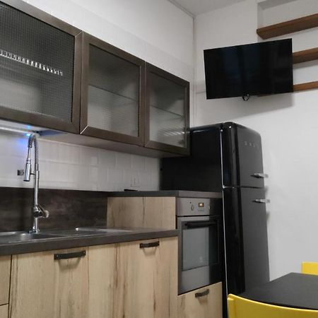 Апартаменти Da Ale E Cate - In Centro A San Benedetto Сан-Бенедетто-дель-Тронто Екстер'єр фото