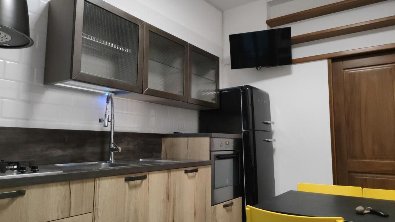 Апартаменти Da Ale E Cate - In Centro A San Benedetto Сан-Бенедетто-дель-Тронто Екстер'єр фото