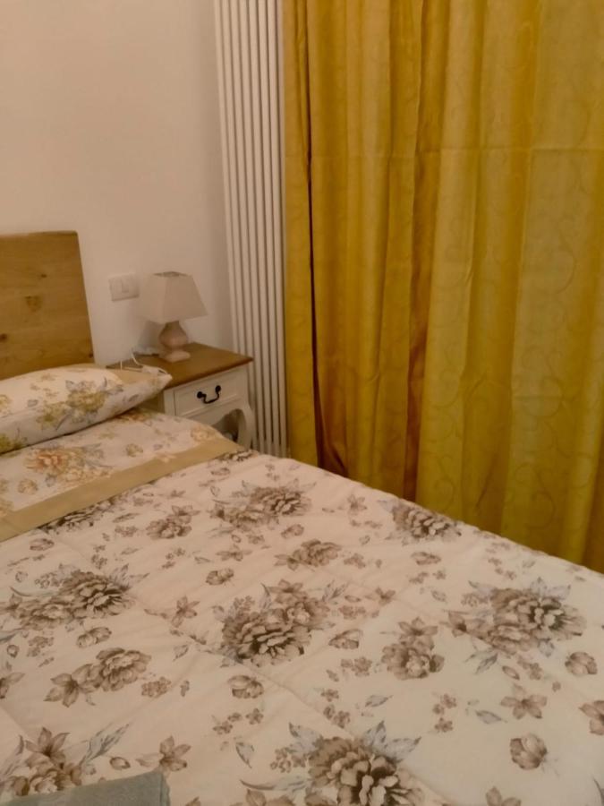 Апартаменти Da Ale E Cate - In Centro A San Benedetto Сан-Бенедетто-дель-Тронто Екстер'єр фото
